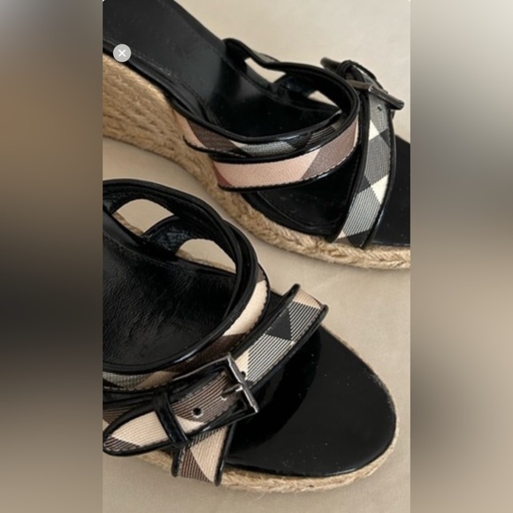 Burberry Women’s Black Patent and Plaid Pattern Wedge Sandals - Picture 2 of 11